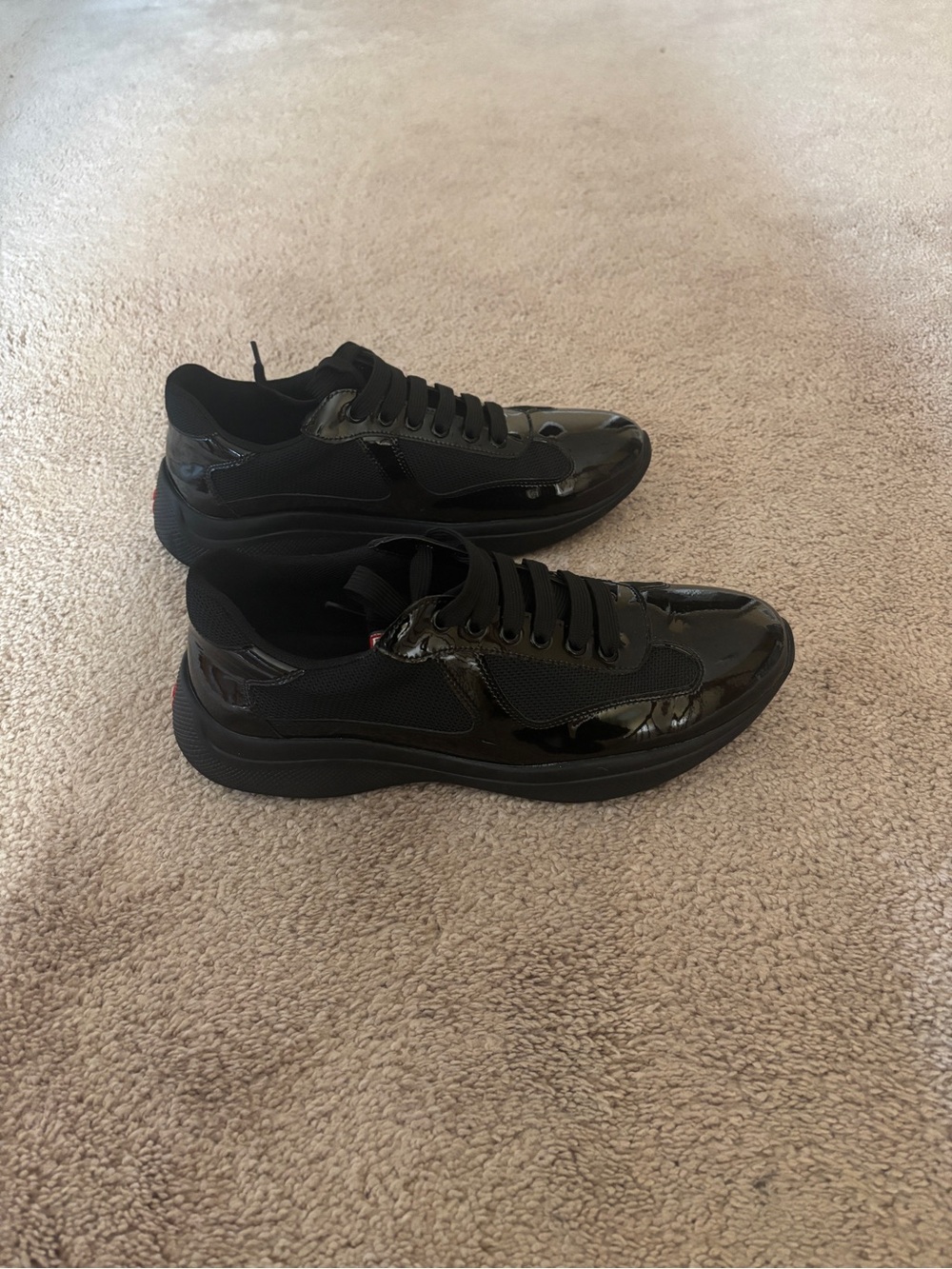 Men's Black Low-Top Athletic Sneakers